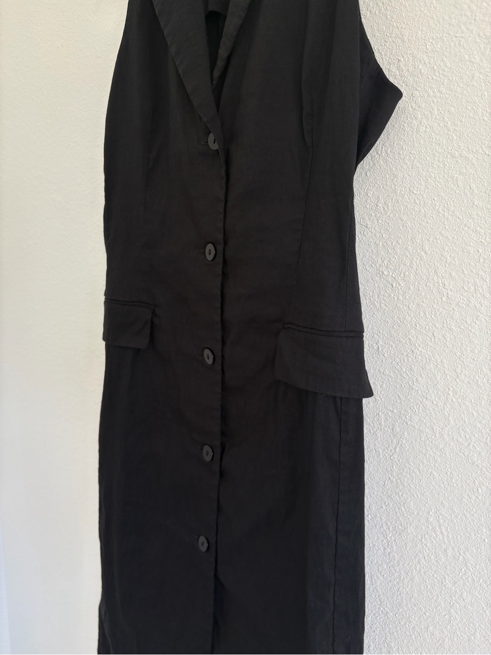 Zara Black Sleeveless Midi Button-Front Dress